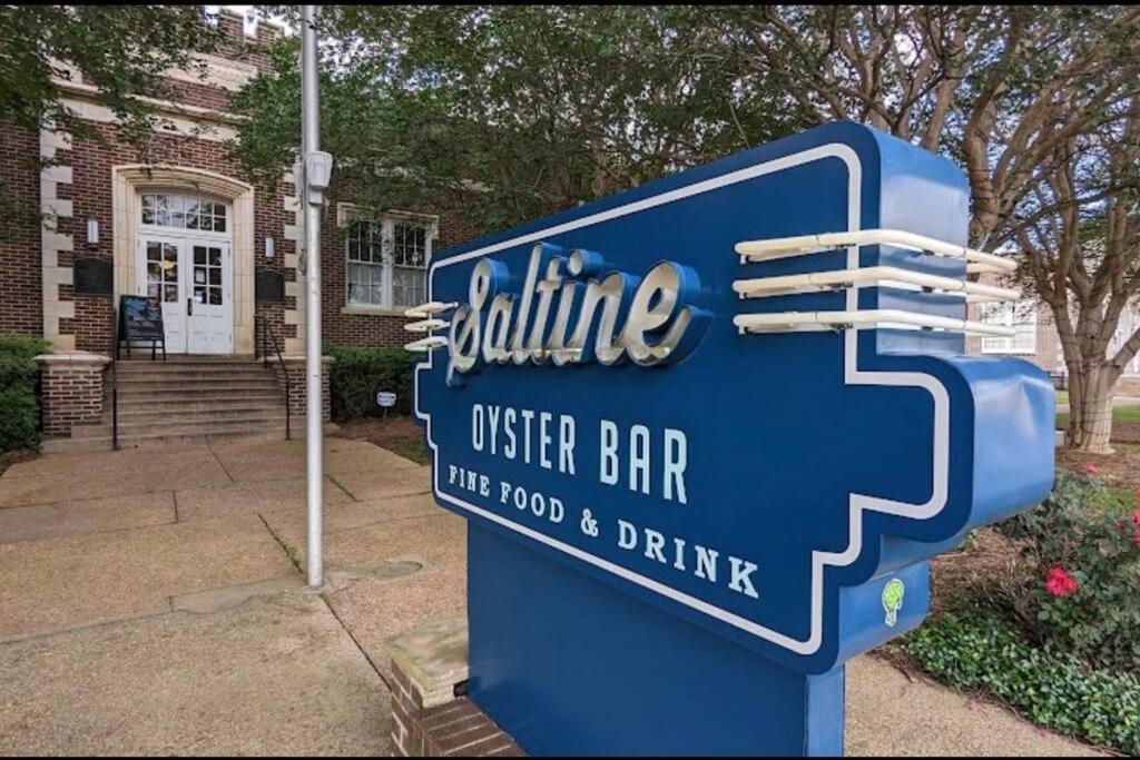 Short Walk To Jsu Stadium, Hospitals, And Bars In Fondren Jackson Exterior photo