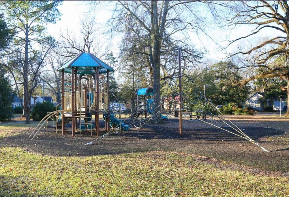 Short Walk To Jsu Stadium, Hospitals, And Bars In Fondren Jackson Exterior photo